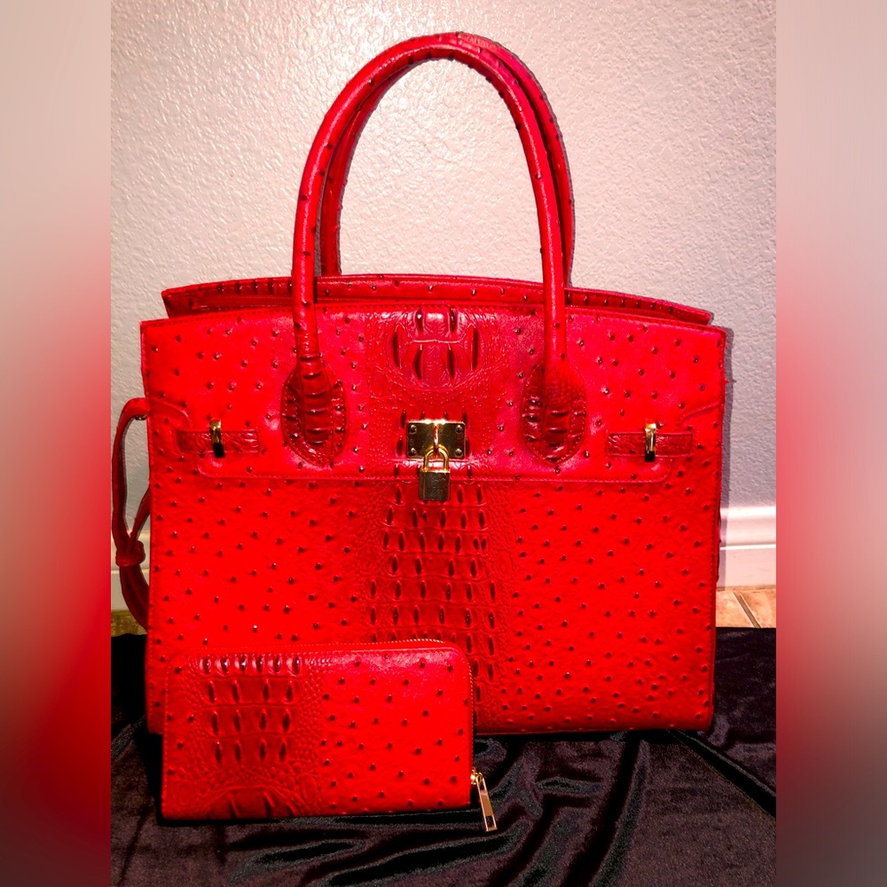 BEAUTIFUL RED SHOULDER BAG AND WALLET SET❤️🔥